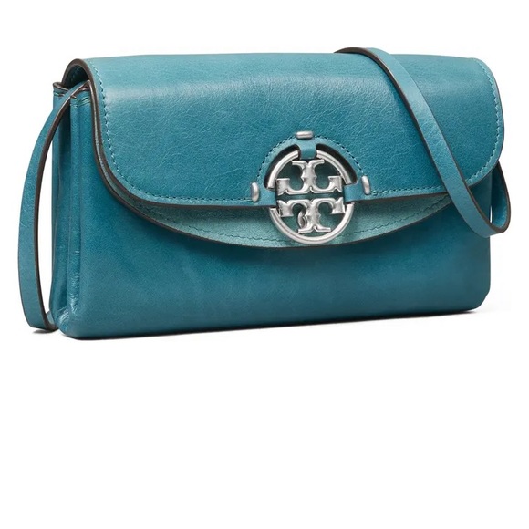 Tory Burch Handbags - Brand New TORY BURCH Miller Glazed Leather Crossbody Wallet